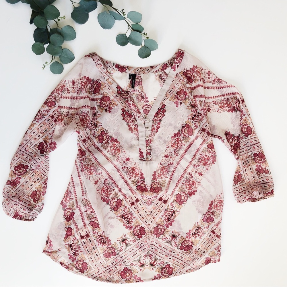 Maurice’s medium floral blouse